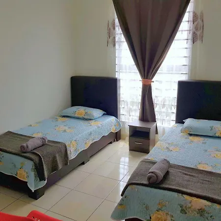 Hz Homestay @Ascotte Boulevard Semenyih Exterior photo